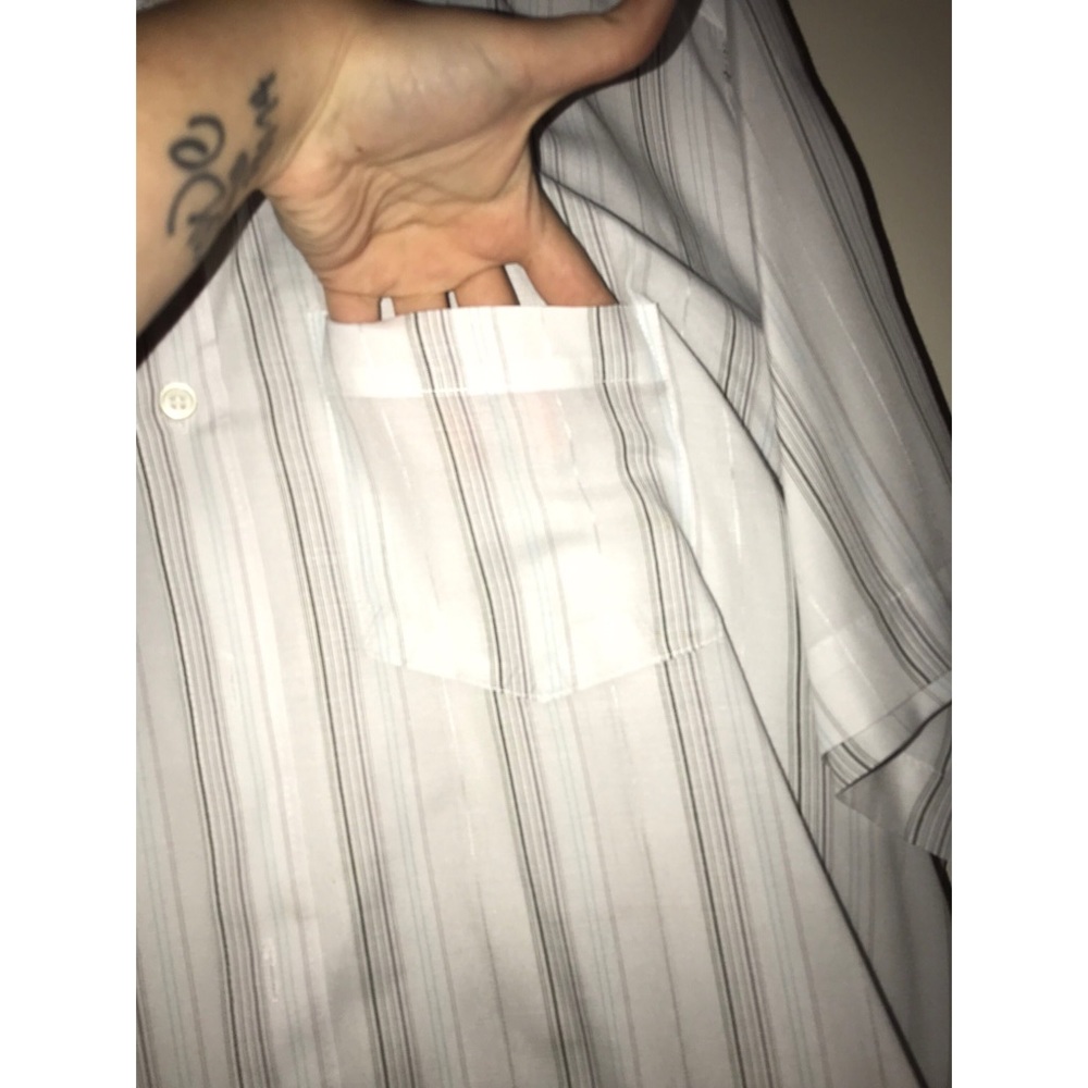 button down - Picture 3 of 4
